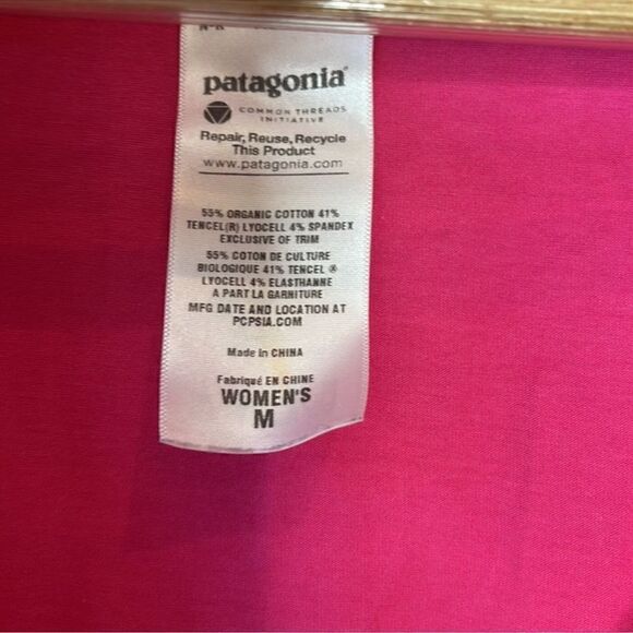 Patagonia Hot Pink Short Sleeve Hoodie Parker Short-Sleeved Mini Dress - Picture 6 of 8
